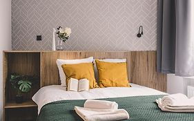 Klimatyczna Kamienica w Centrum Torunia - Garbary 12 by 2HomeRent